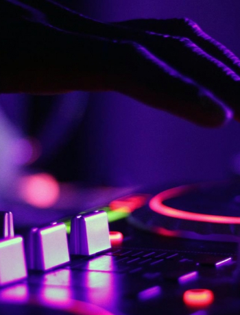 Мнение: музыканту почти невозможно заработать на достойную жизнь