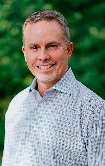 Роман Пиров